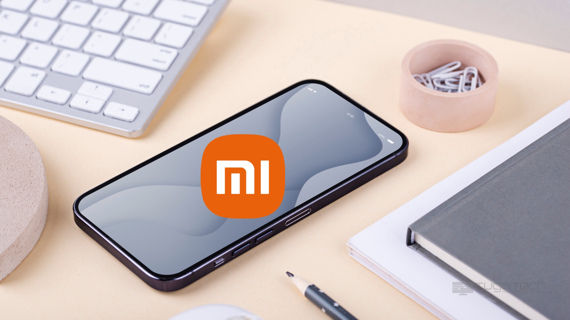 smartphone da Xiaomi sobre mesa