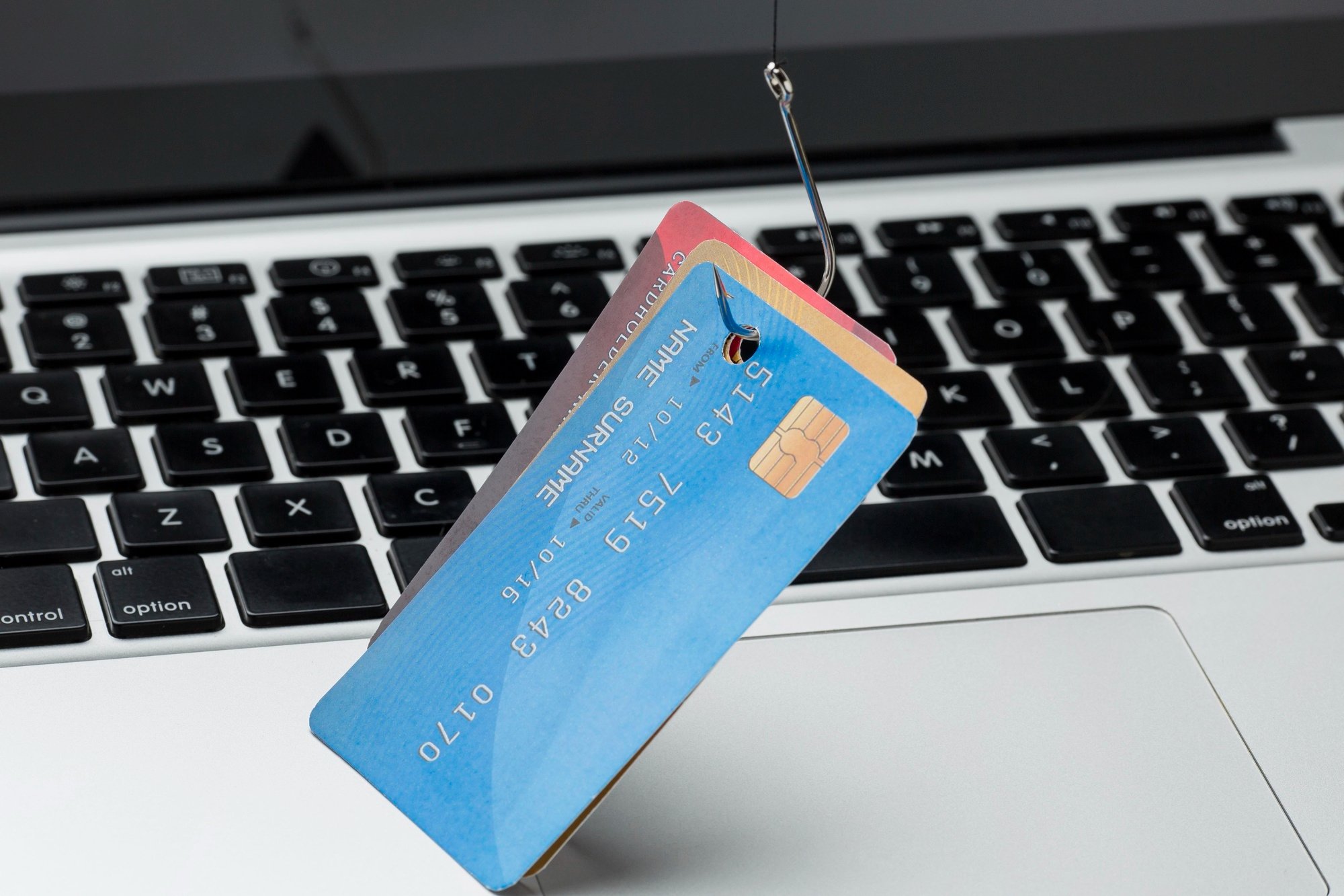 cartões de crédito em phishing