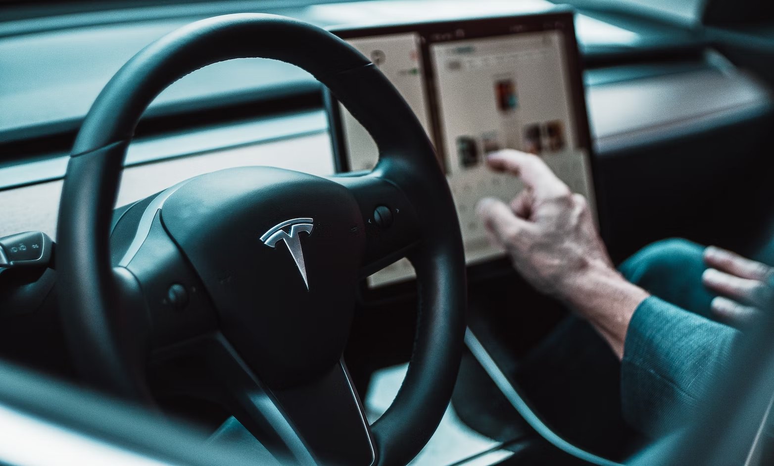 Tesla interior do veiculo
