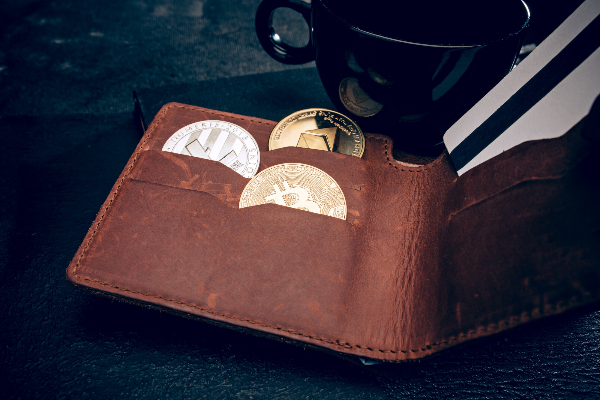 Bitcoin dentro de carteira real