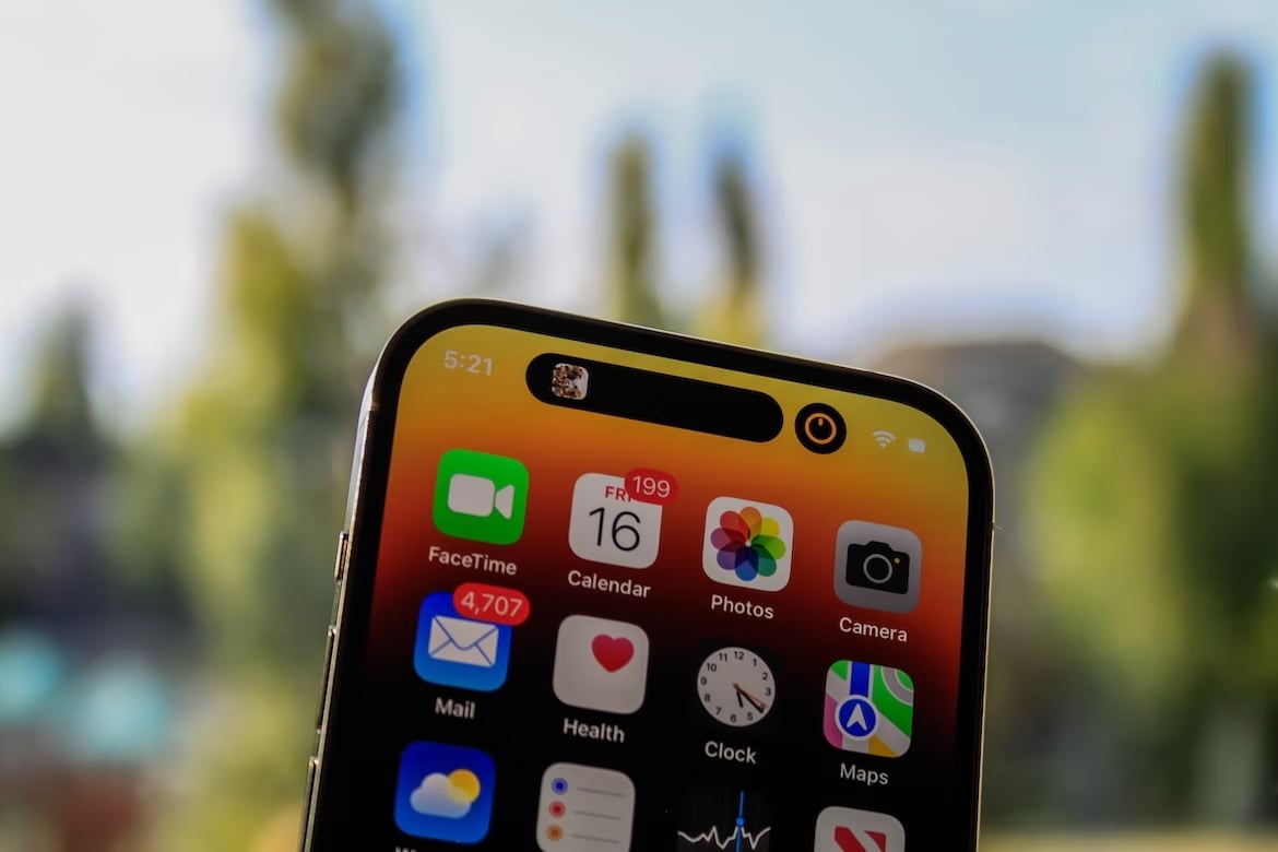 Apple Dynamic Island