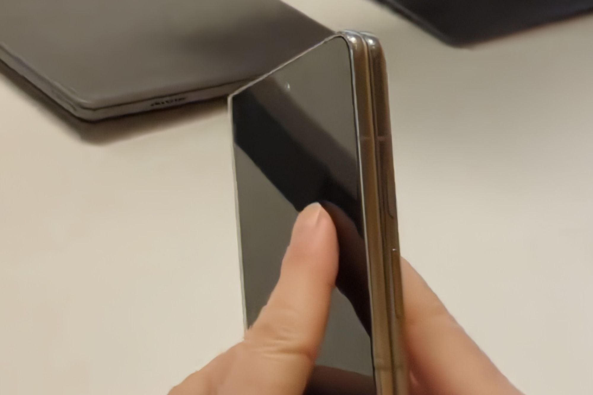 Pixel Fold em novo video