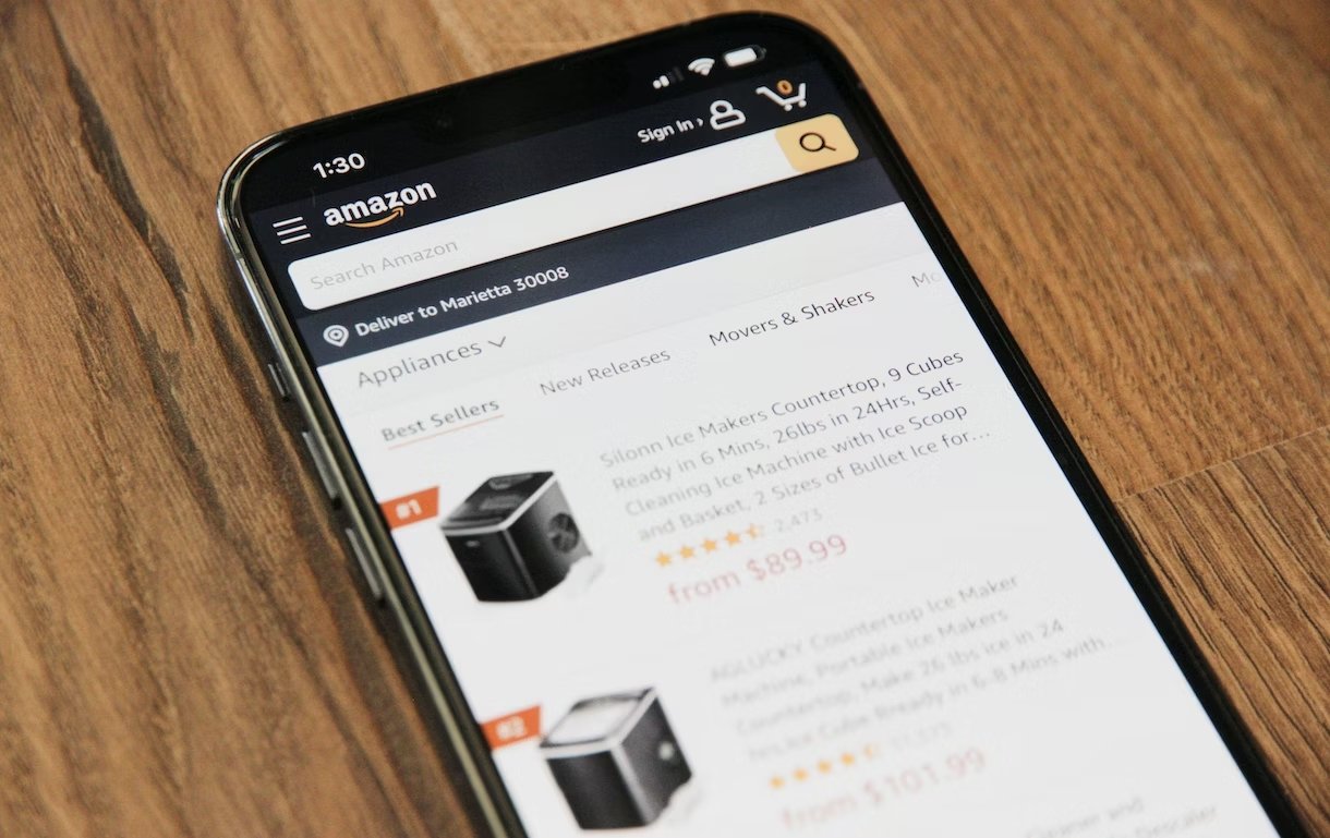 App da Amazon em smartphone