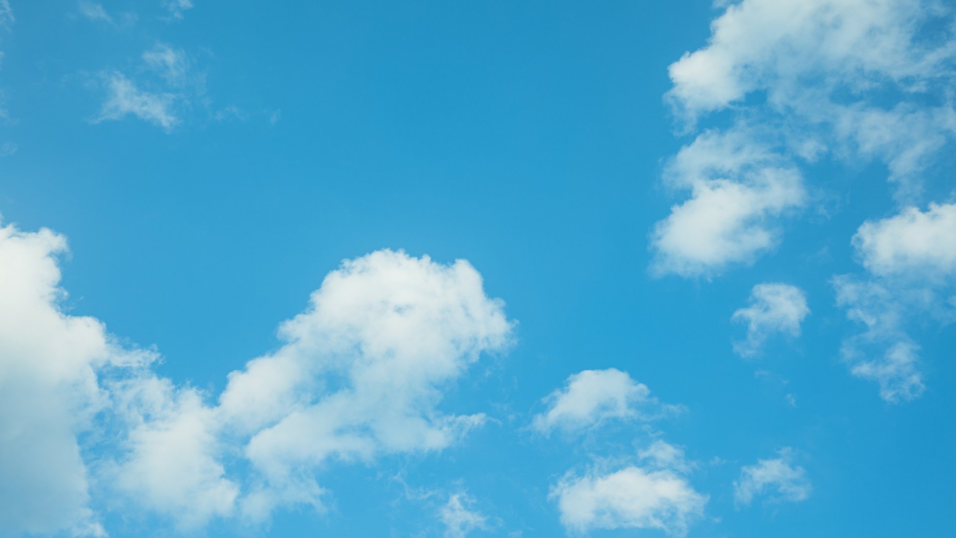 Céu azul retrato de nuvens