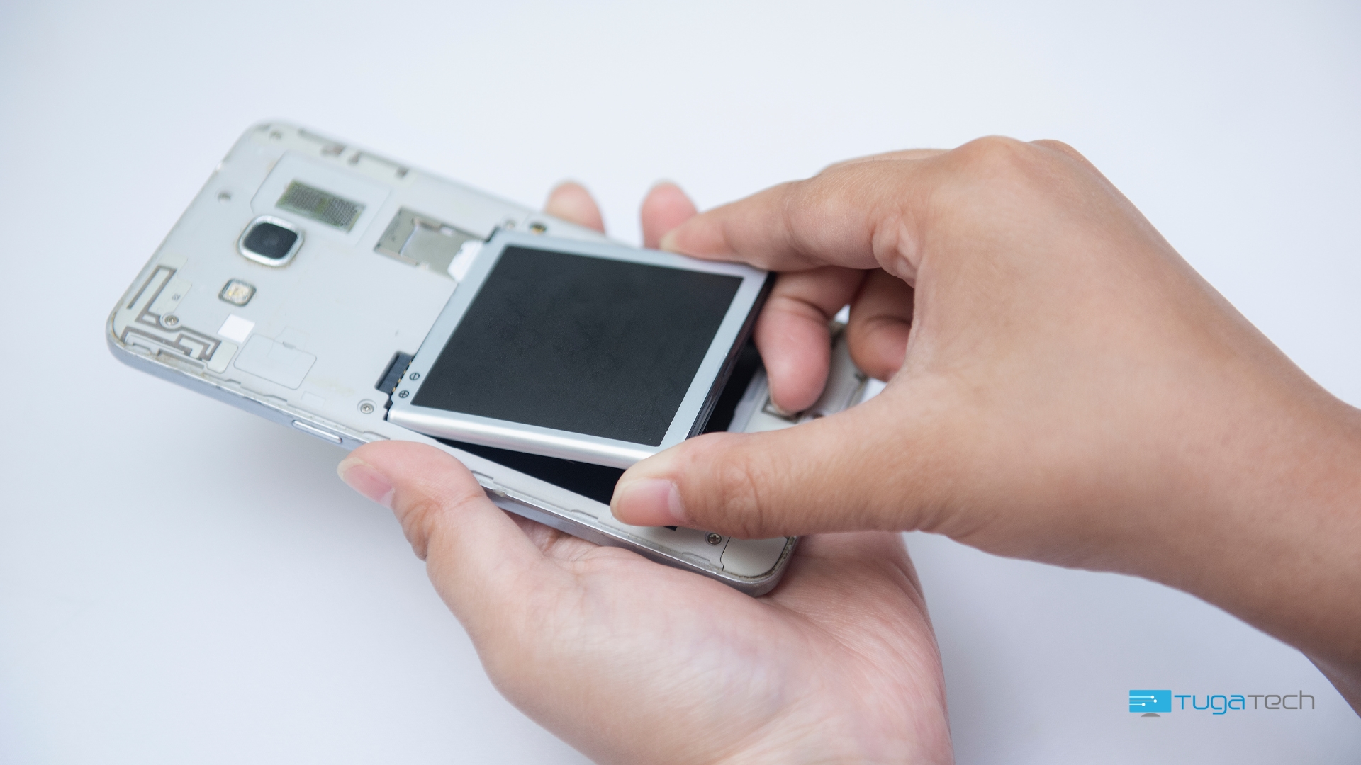 Bateria em smartphone antigo