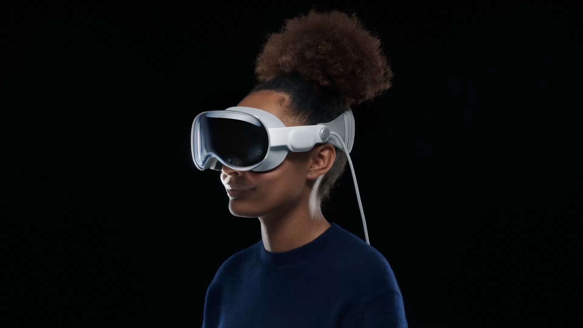 Apple Vision Pro a ser usado por utilizadora