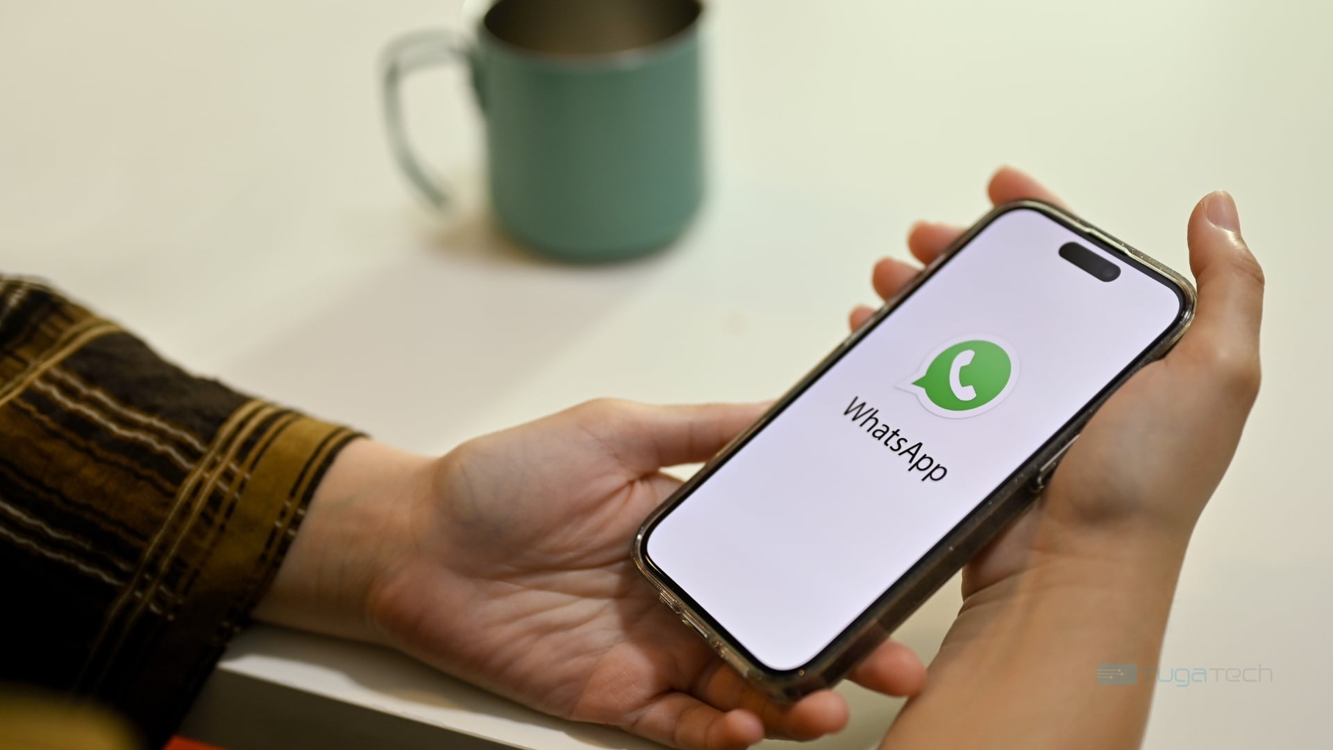App do WhatsApp em smartphone
