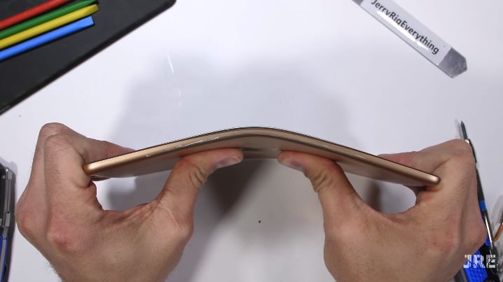 iPad Mini da Apple a ser dobrado