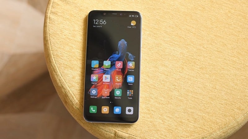 xiaomi smartphone sobre MIUI