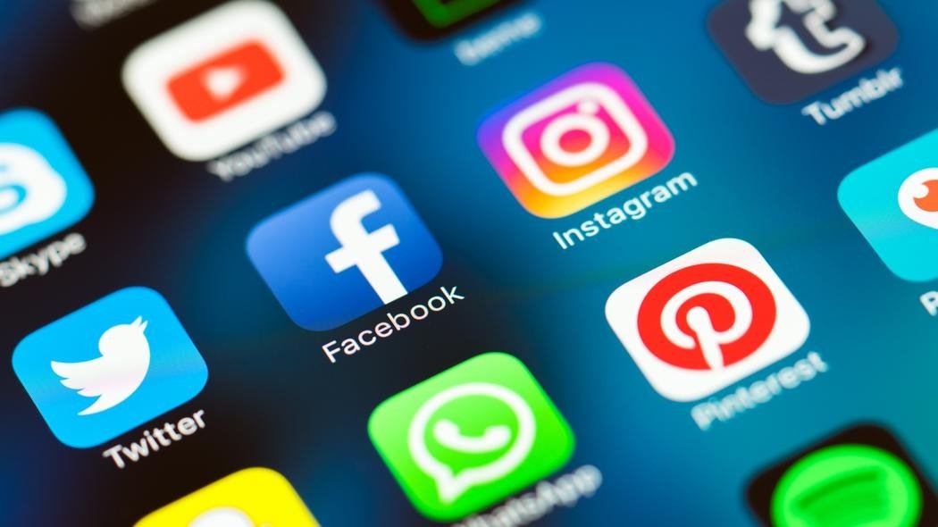 facebook e instagram apps smartphone