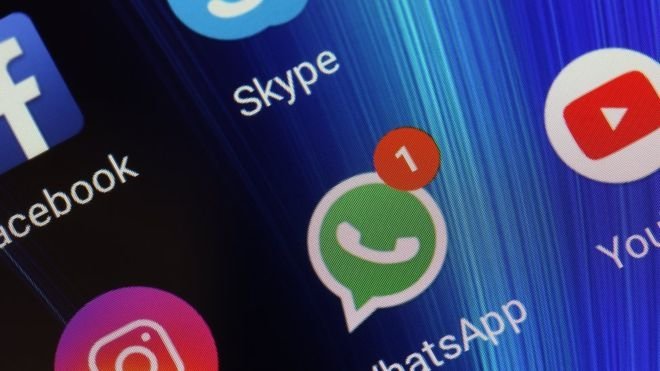 whatsapp em smartphone com notificação