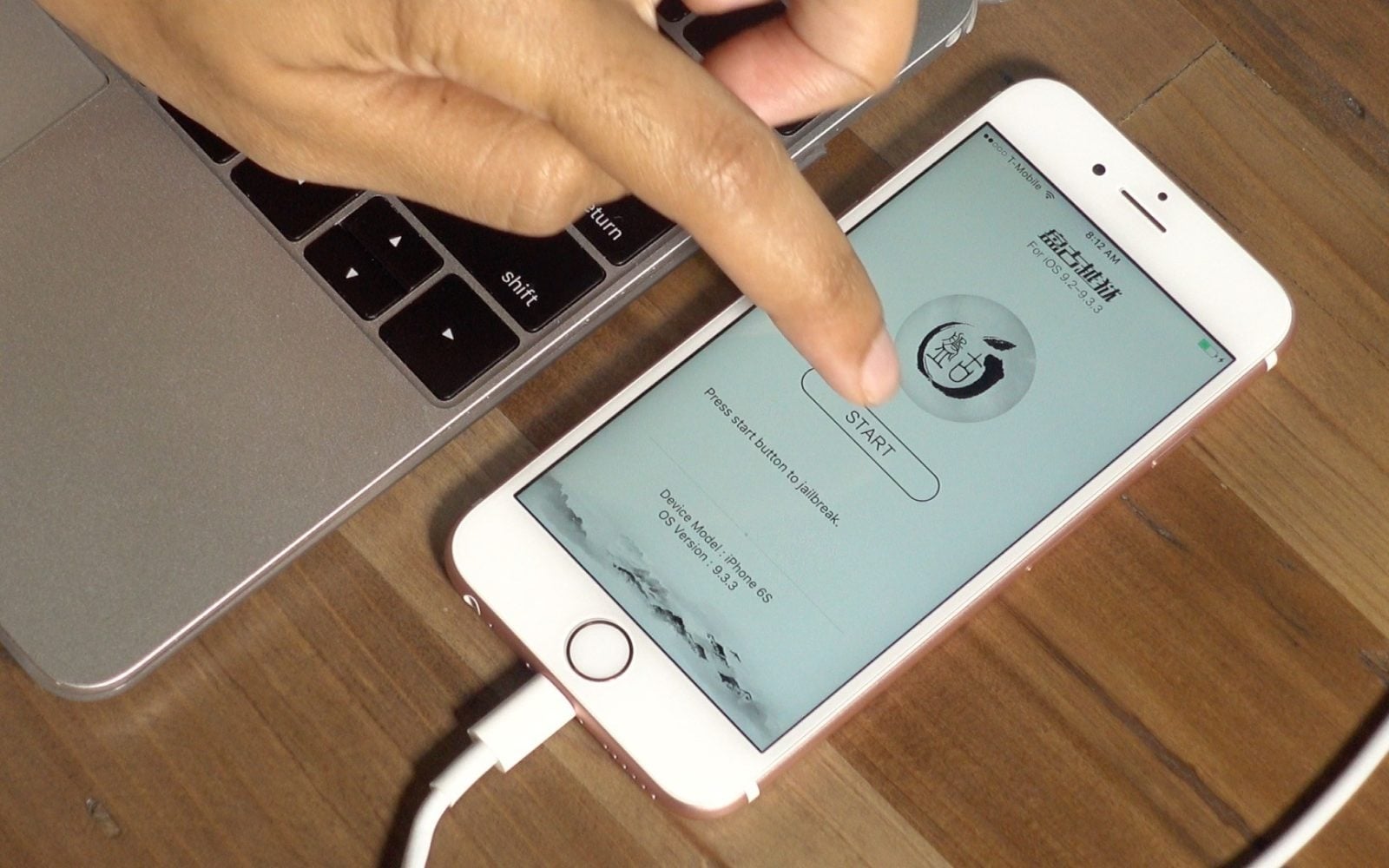 Apple iphone jailbreak