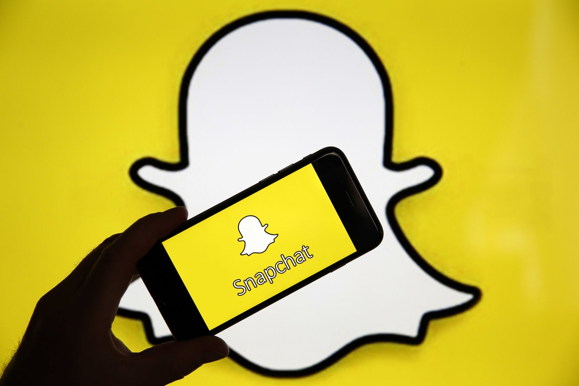 Snapchat logo fantasma