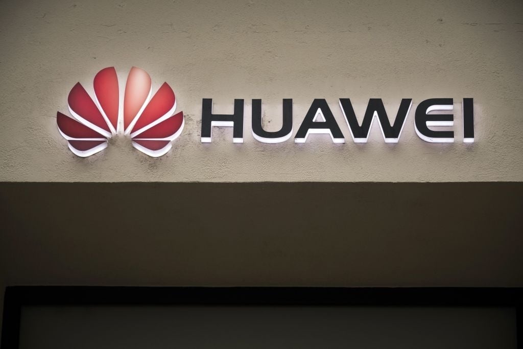 Huawei na parede