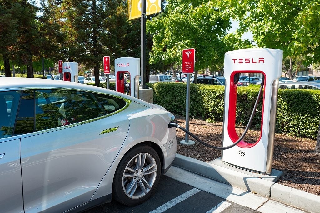 tesla carregamento