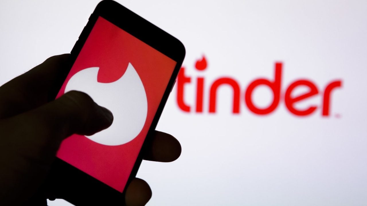 Tinder aplicação smartphone
