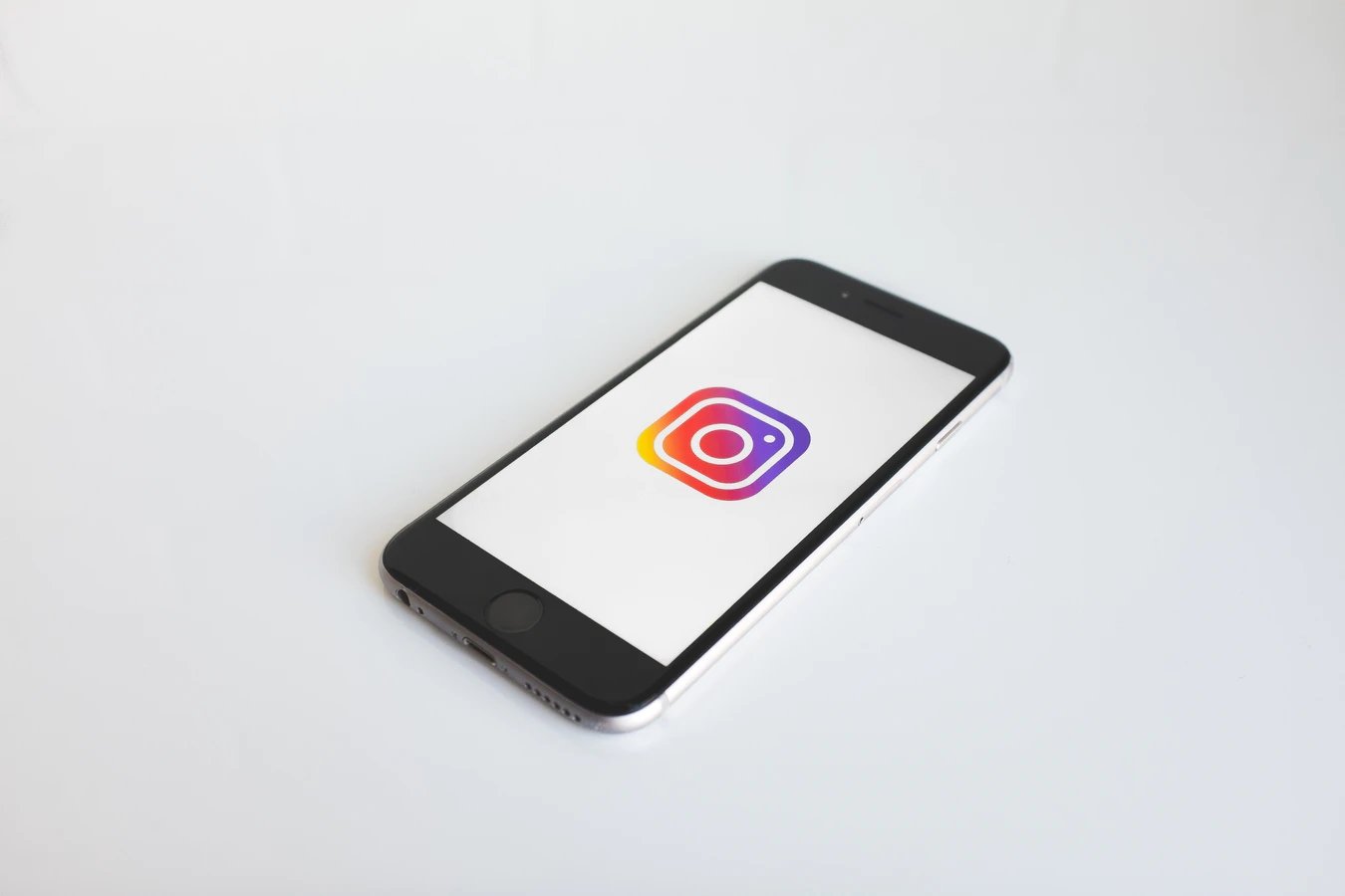 Instagram app smartphone