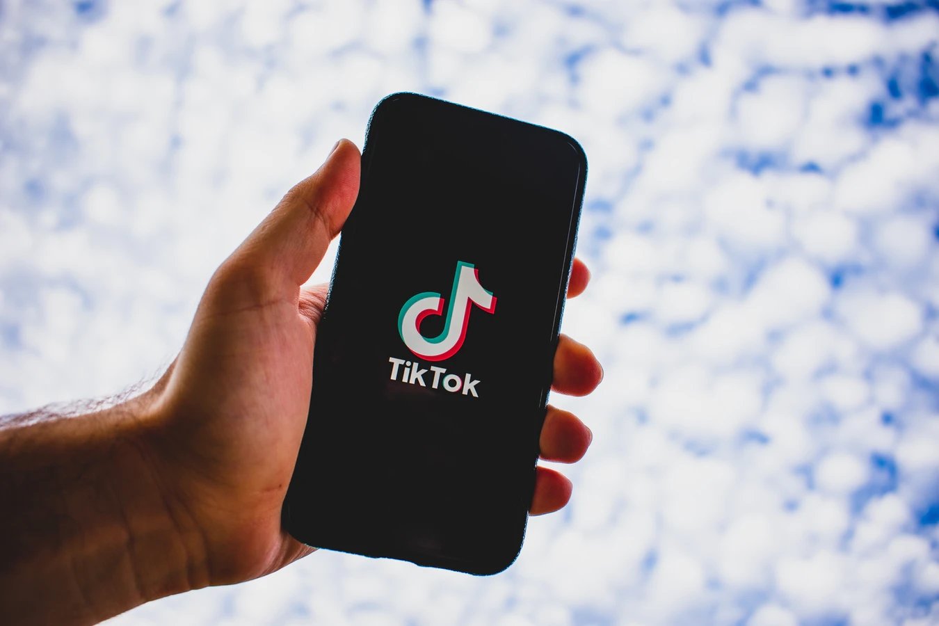 CEO do TikTok afirma que empresa têm vindo a tornar-se o alvo, mas não é o inimigo