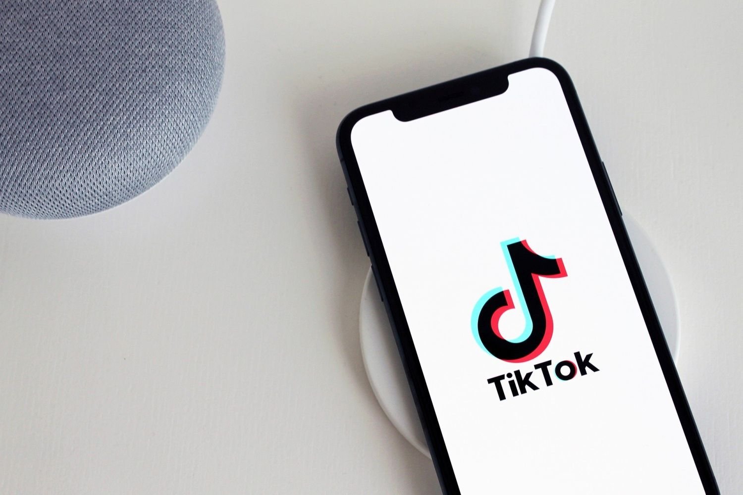 TikTok sobre smartphone