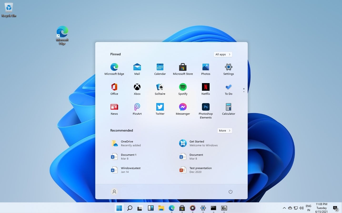 Windows 11 com a barra de ferramentas no fundo