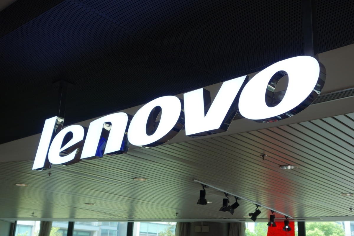 Lenovo logo da empresa sobre loja
