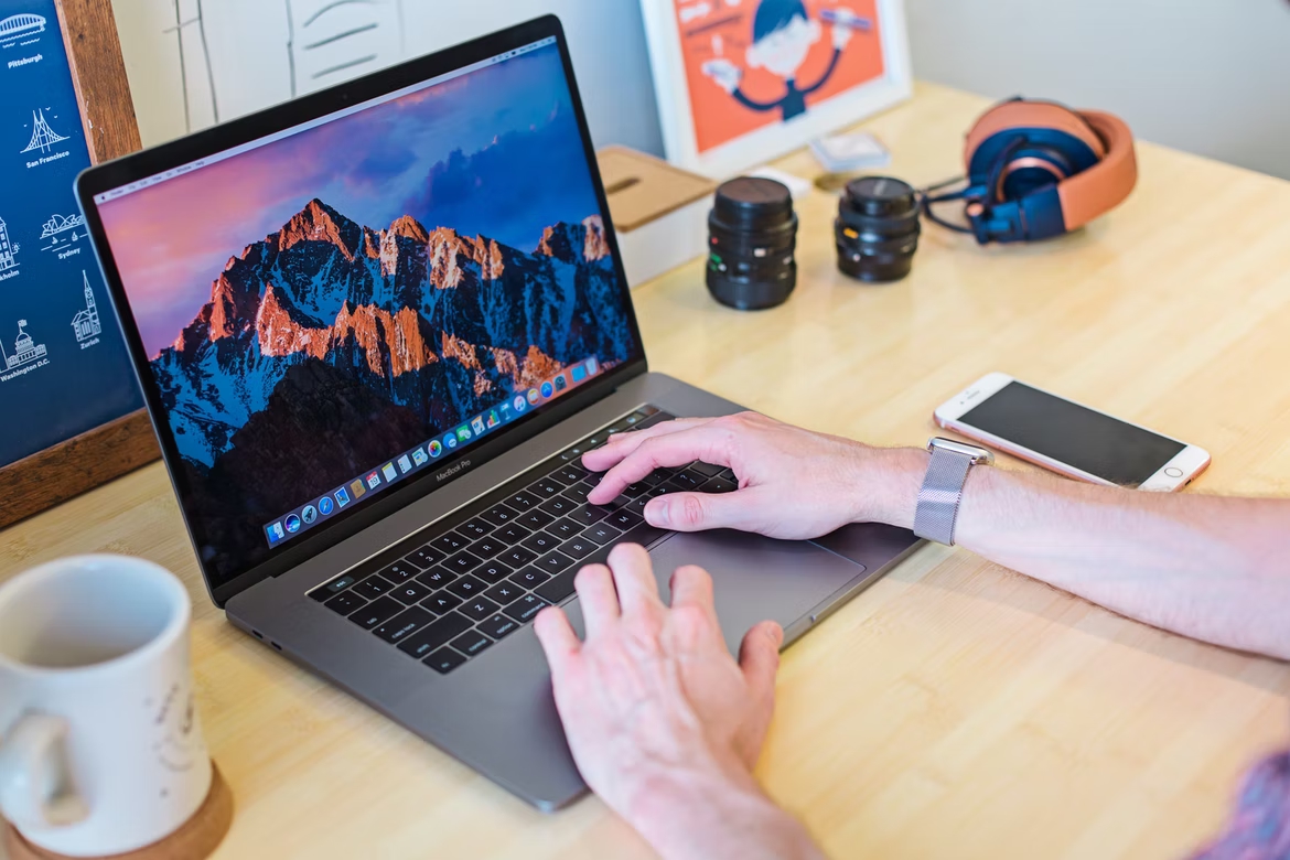 Apple Macbook