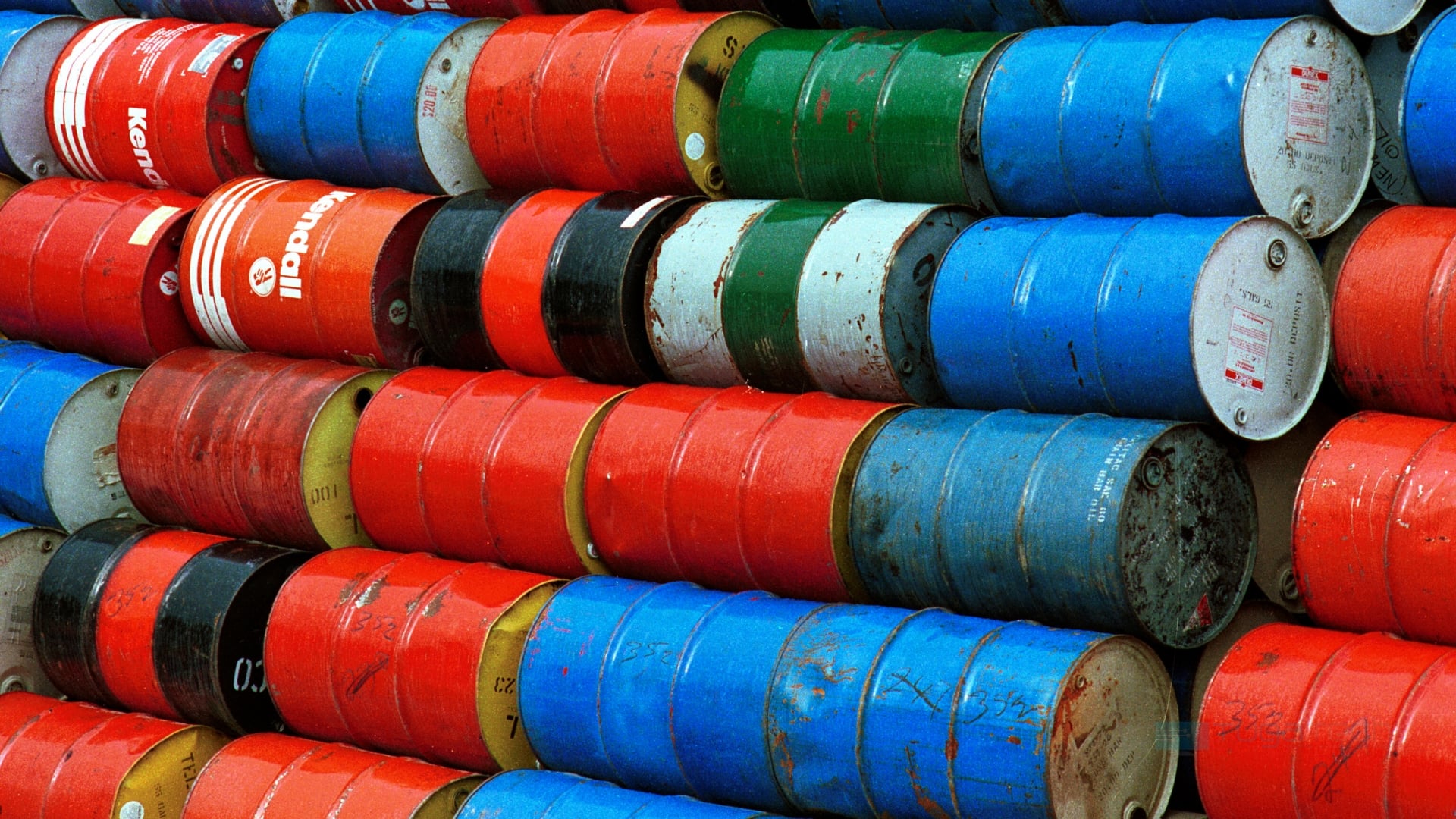 barris de petróleo
