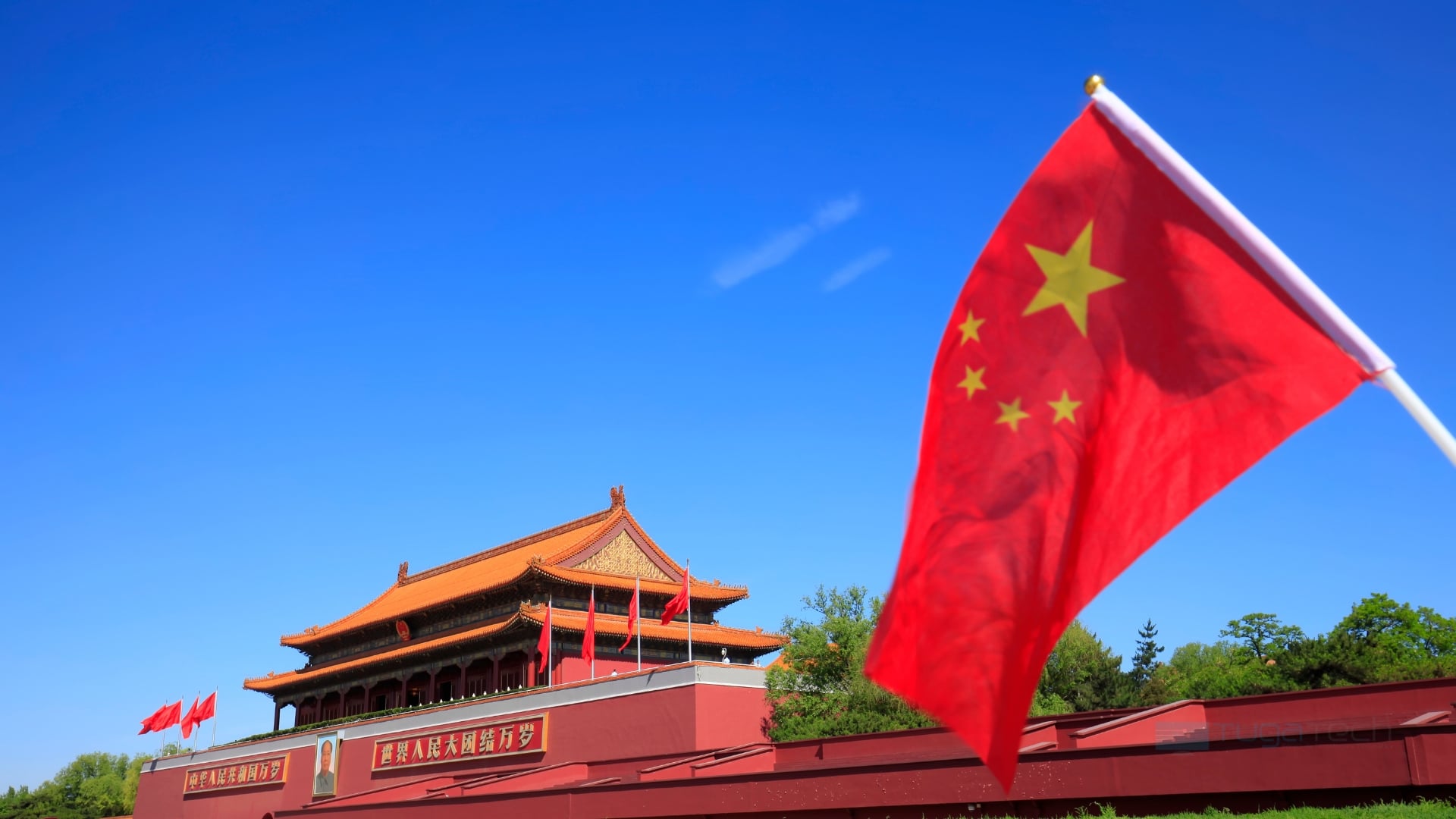 Paisagem na China com bandeira do pais