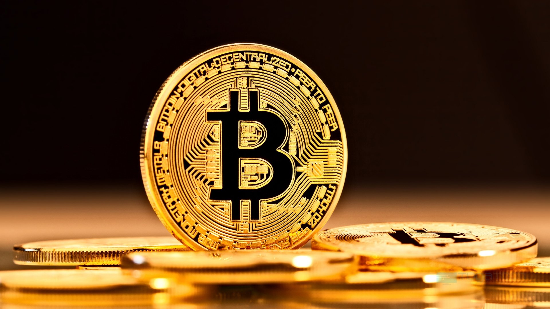 Moeda do Bitcoin sobre outras moedas