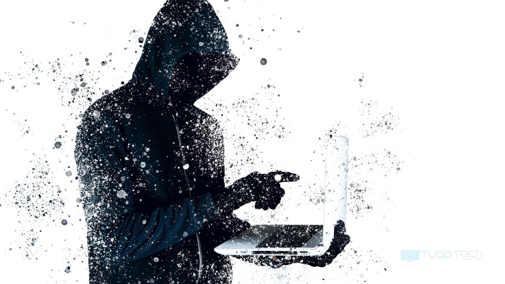 Hacker com computador na mão