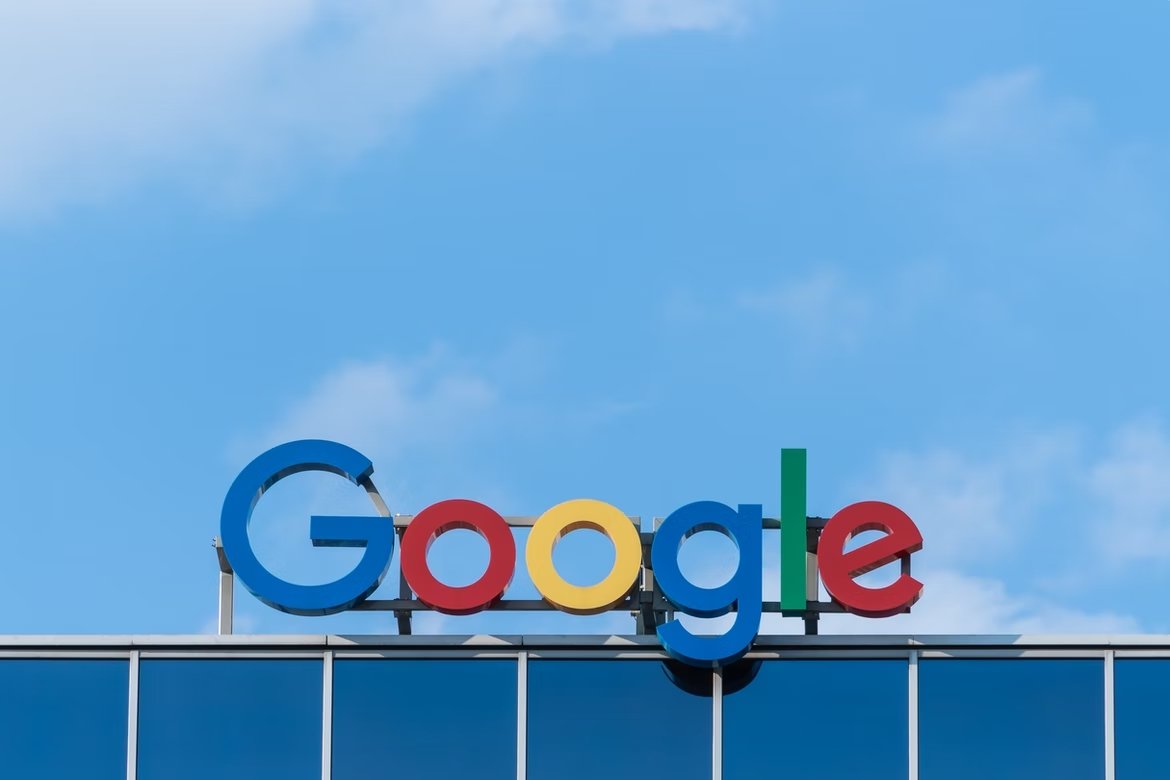 Google logo da empresa em sede
