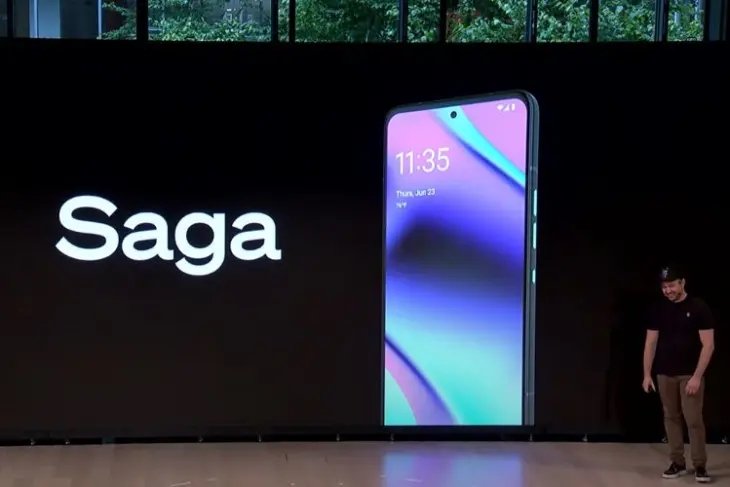SAGA smartphone