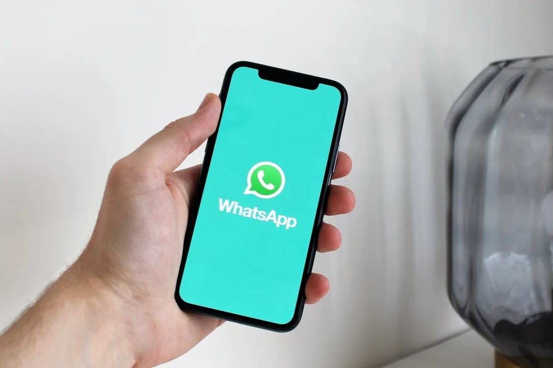 WhatsApp em smartphone