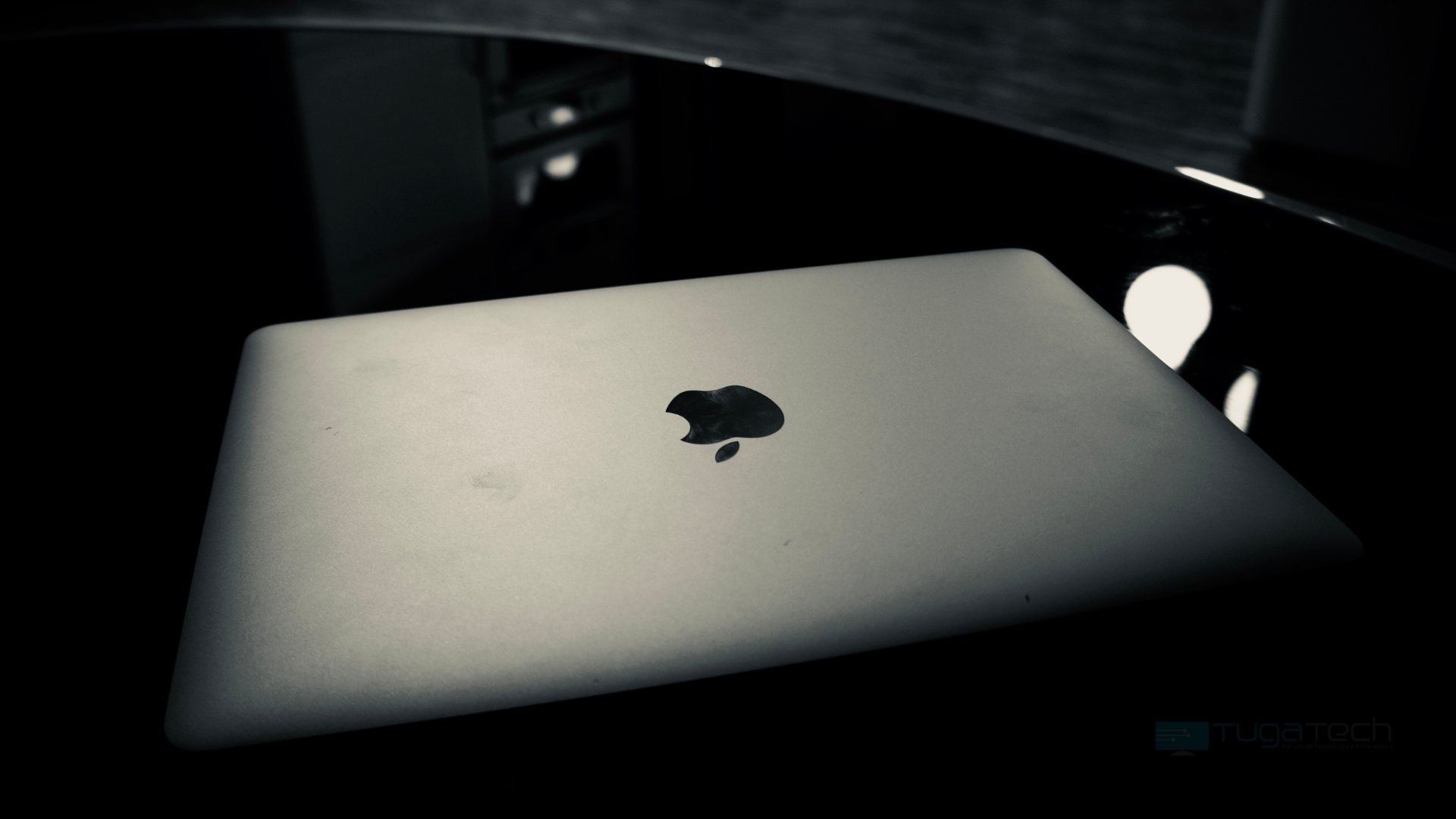MacBook apple