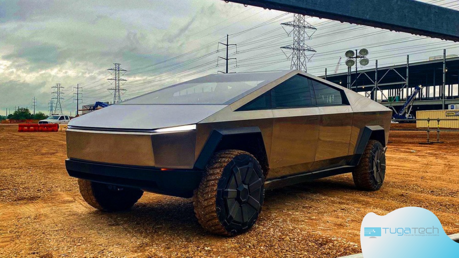 tesla Cybertruck