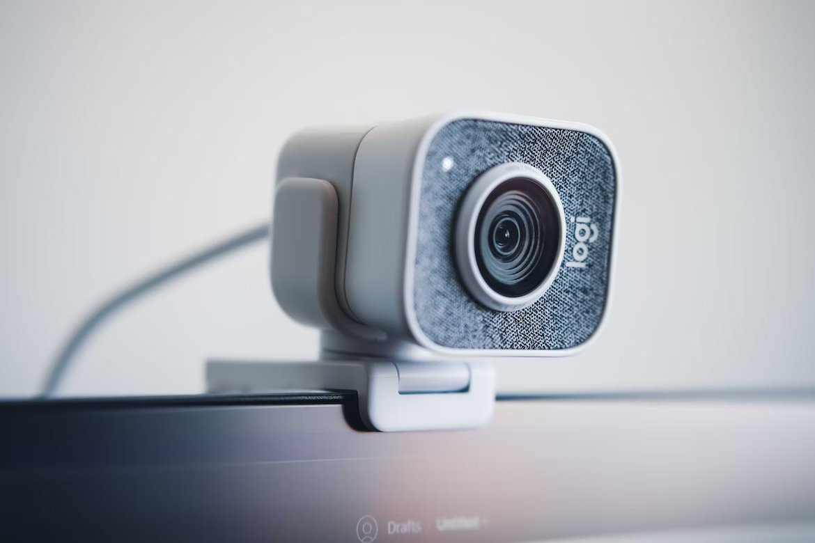Webcam em monitor