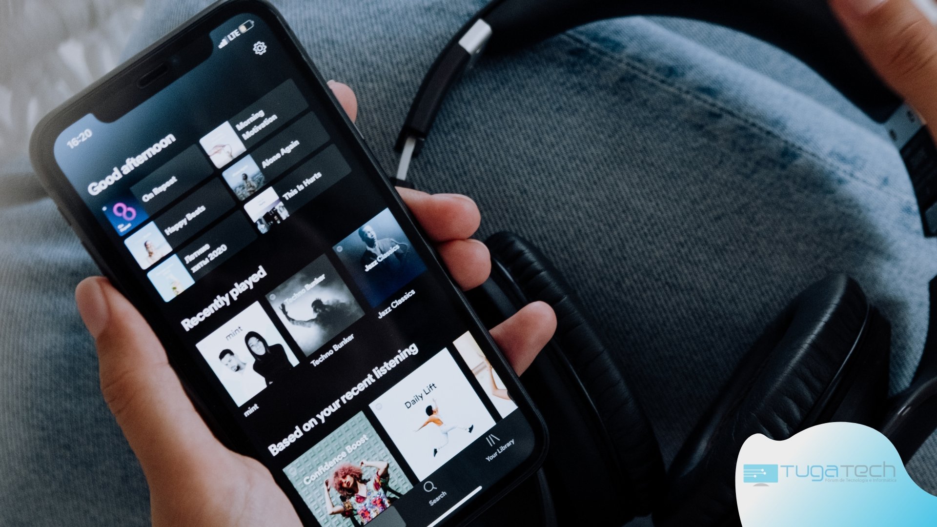 Spotify app em smartphone
